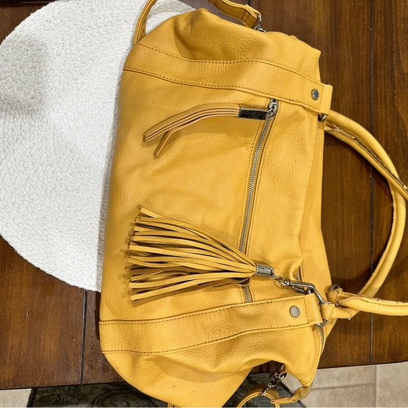 Steve Madden gold used bag - Picture 2 of 12